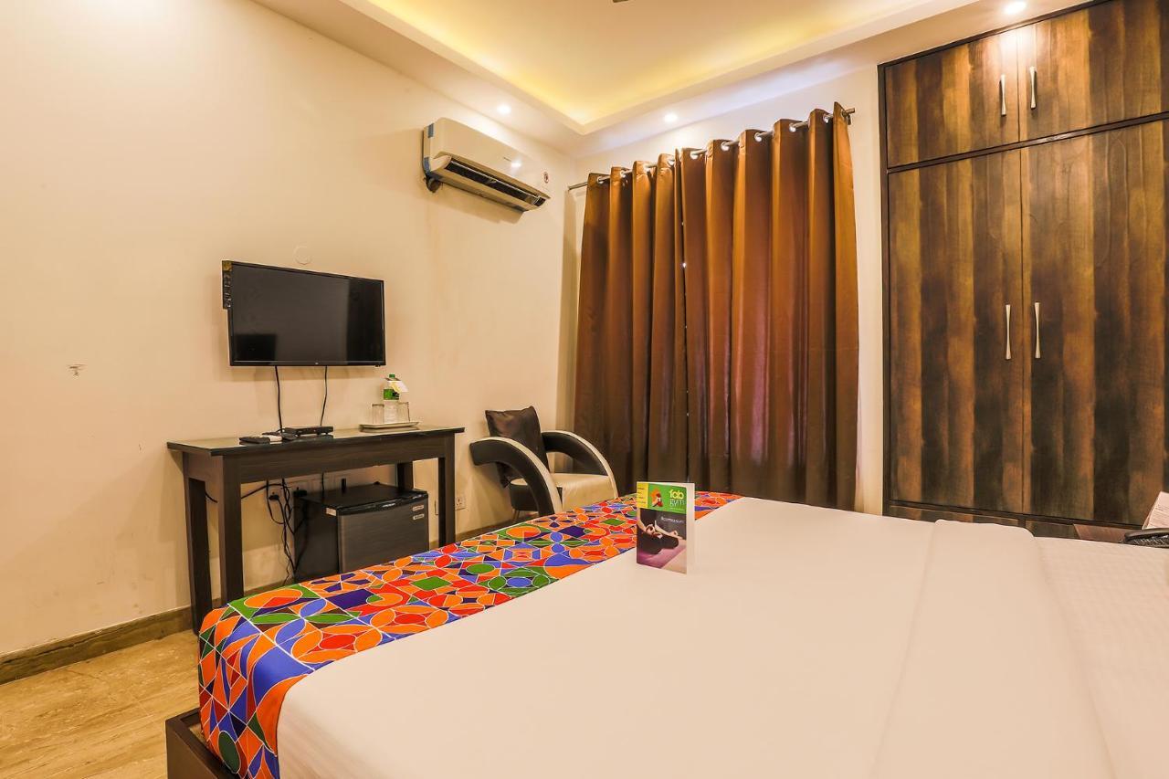 Fabhotel Daffodil Huda City Center グルガウン エクステリア 写真
