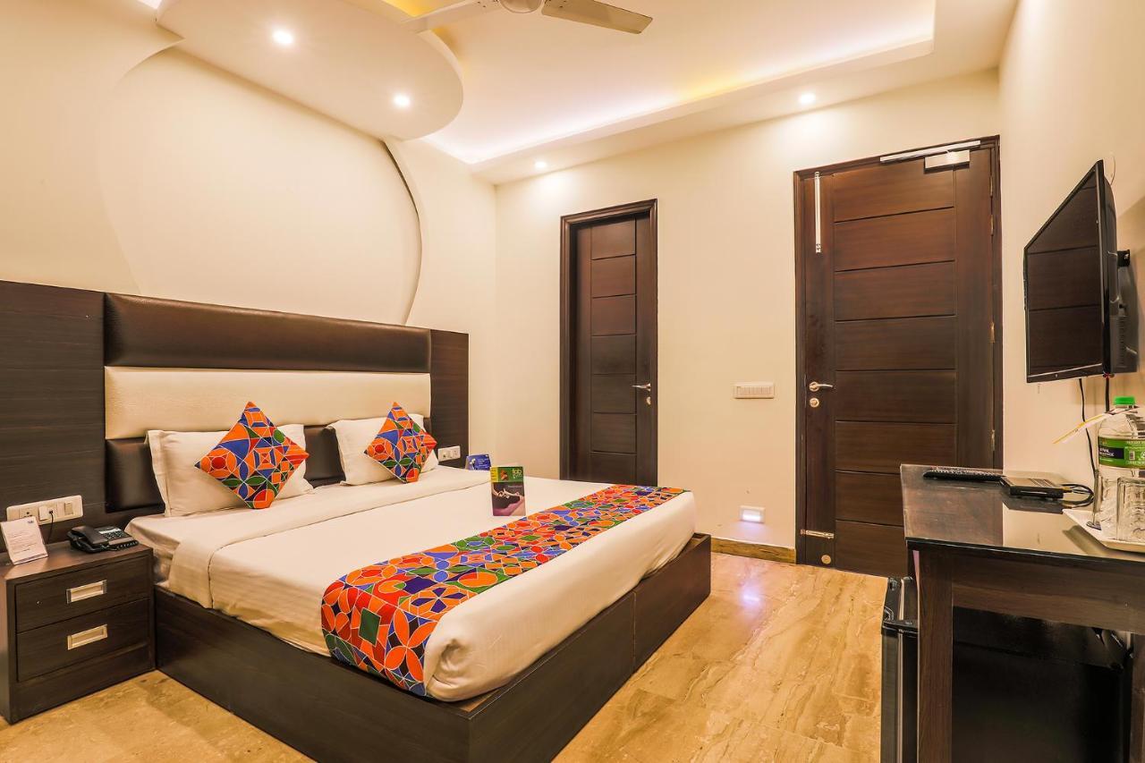 Fabhotel Daffodil Huda City Center グルガウン エクステリア 写真